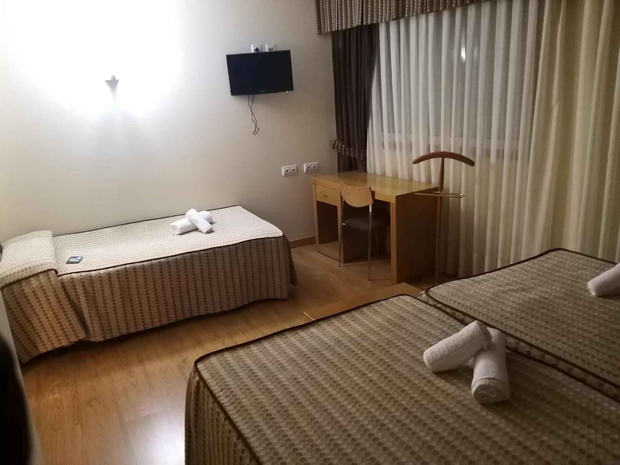 Hotel Condes De Lemos Espana Monforte De Lemos Esterno foto